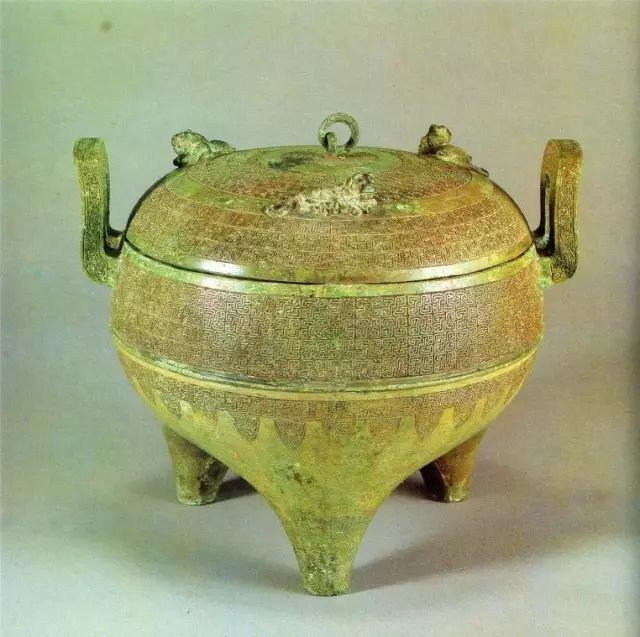 ▲ 蟠虺纹鼎 春秋晚期 山西浑源李峪村出土