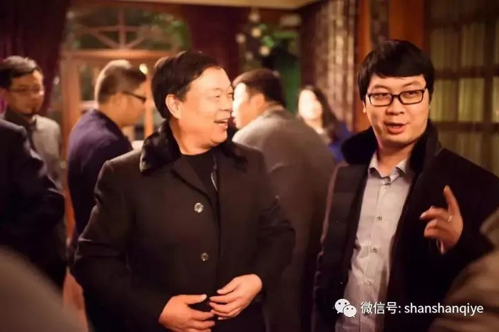 郑永刚与郑驹。来源：公众号“杉杉通”