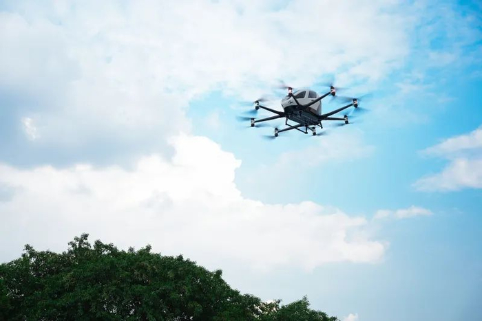 亿航智能公司的载人自动驾驶飞行器在试运行。亿航智能公司供图