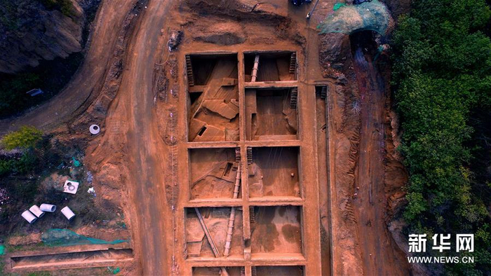 这是考古发掘现场（2016年11月19日摄）