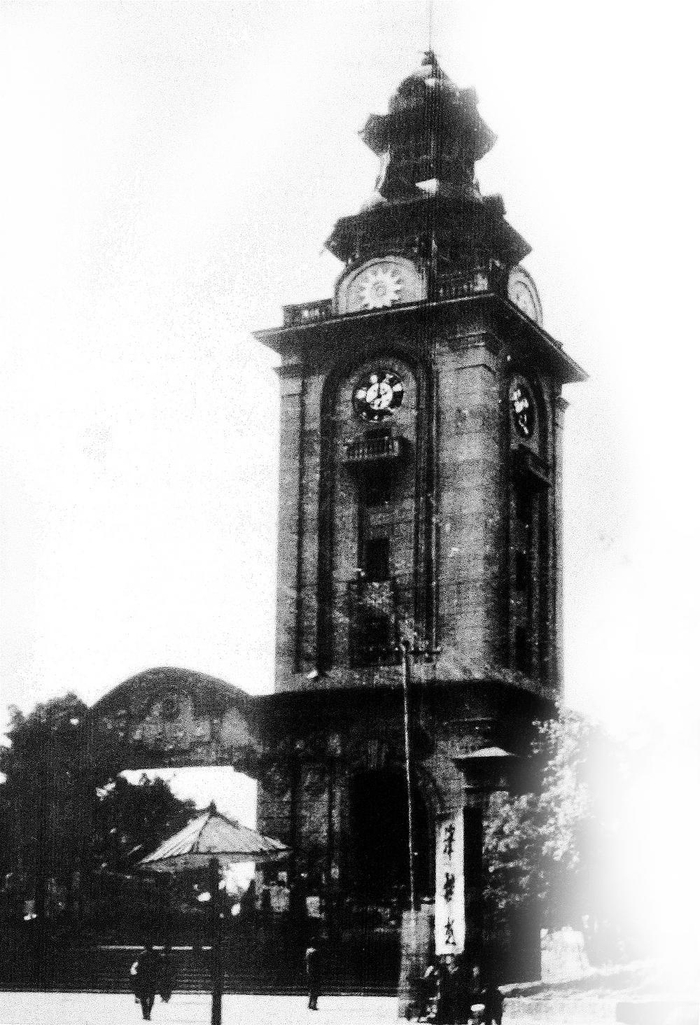     建成不久的西山钟楼（万州博物馆供图）