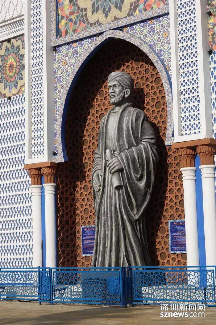 地球村有四个主要部分，包括活动和音乐会，狂欢节，美食和购物。李仁奇 摄