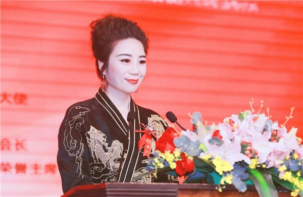 　　融洪集团董事会主席赵子豪在启动仪式上作了精彩的致辞