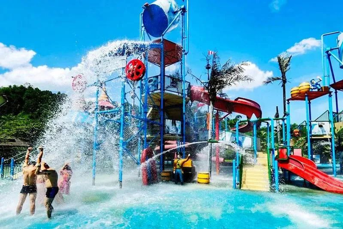 △ 山湖温泉水上乐园生态旅游度假村有大型水上乐园、农家餐饮、温矿泉、山居民宿、研学拓展基地等旅游设施。图源 四会发布