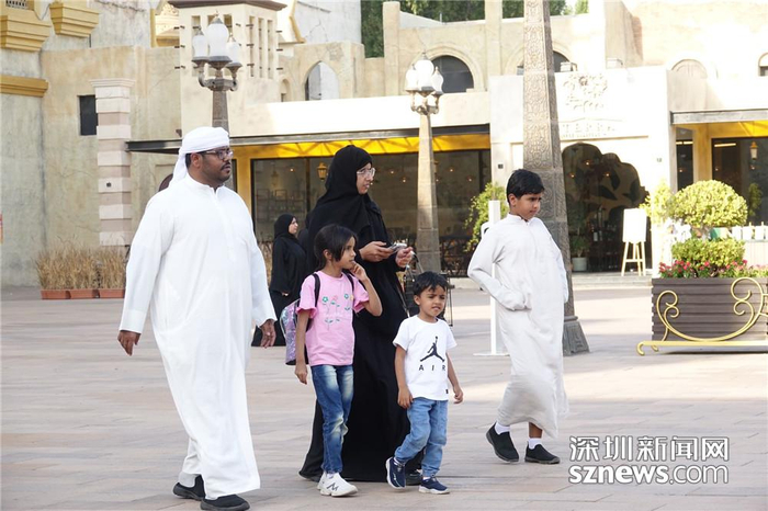 每年只在冬季开放，持续5个月，有超过500万游客光顾。李仁奇 摄