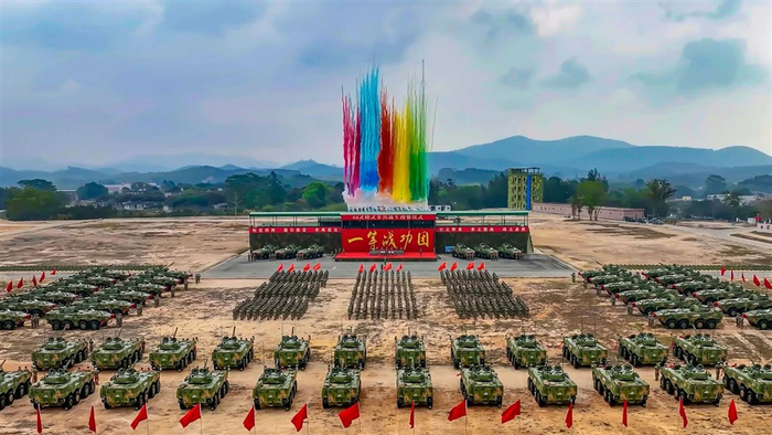 图片说明：授装仪式现场  枕戈观澜图