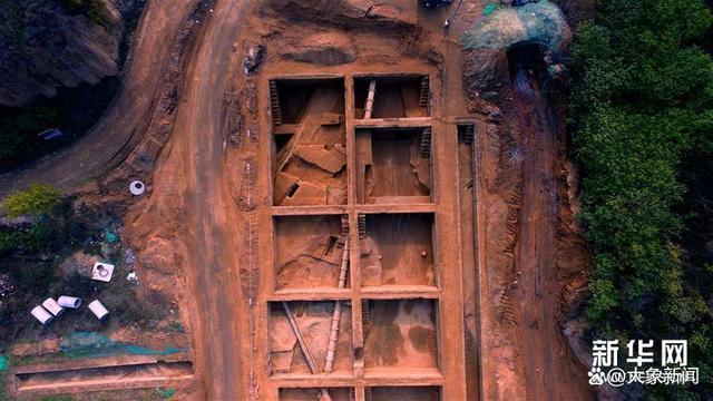 这是考古发掘现场（2016年11月19日摄）