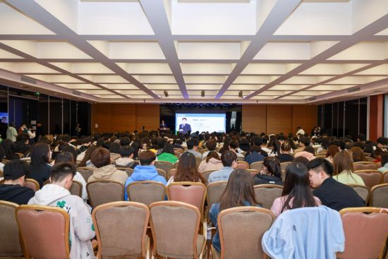 　　沈阳城市学院专题宣讲会现场 北京链家/供图