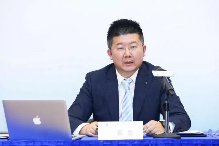 　　碧桂园服务首席财务官、联席公司秘书黄鹏