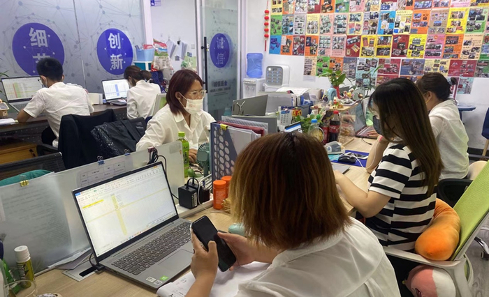 （图：在张涛的带领下公司迅速发展壮大）