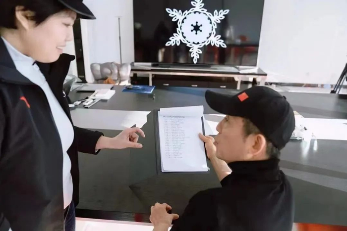 △于蕾和张艺谋导演谈论二十四节气诗词