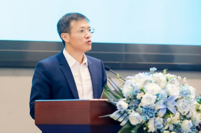 　　深汕特别合作区党工委副书记、管委会主任吴曲波致辞