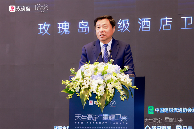 　　中国旅游饭店业协会副监事长、山东省旅游饭店协会会长何庄龙
