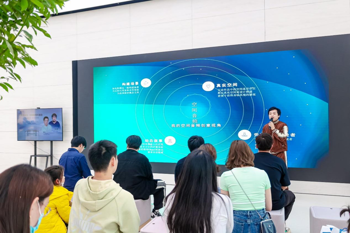 　　上海一点音乐主理人兼音乐制作人黄旭现场分享