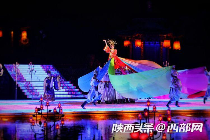 　　《长恨歌》演出