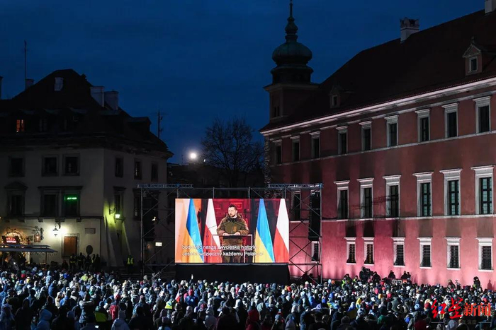 ↑泽连斯基在波兰发表讲话