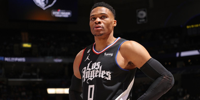 祖巴茨内线统治力尽显