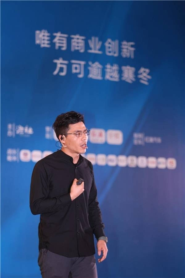 　　海豚知道创始人、CEO 王文召