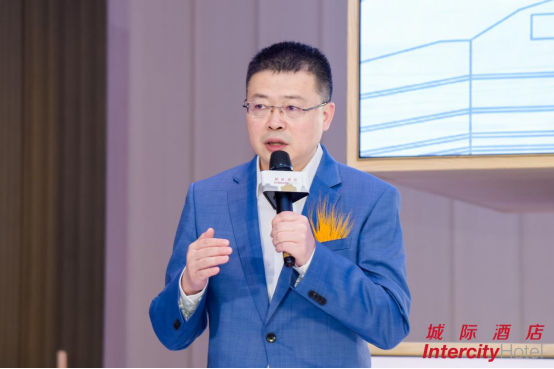 　　华住集团国际酒店品牌事业群CEO顾林