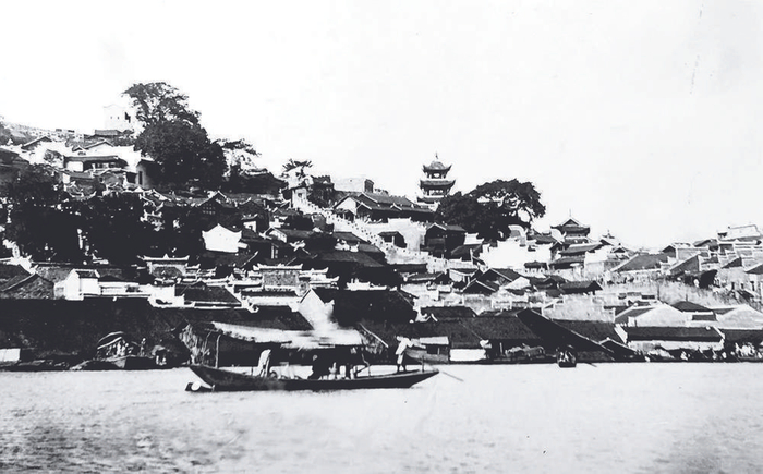     民国时期的环城路西门段