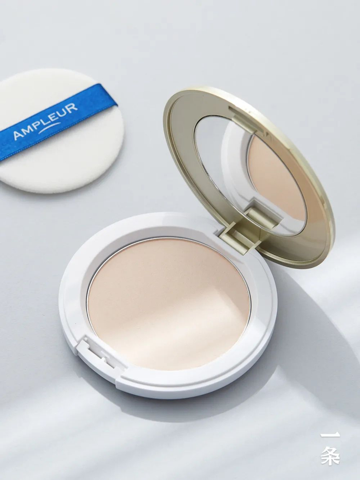AMPLEUR 日晒防护养肤蜜粉饼（10g）