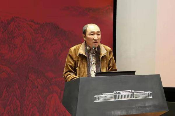 　　中国国家画院院长卢禹舜致辞