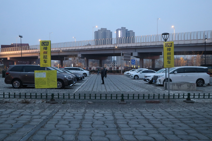 神州租车停车场