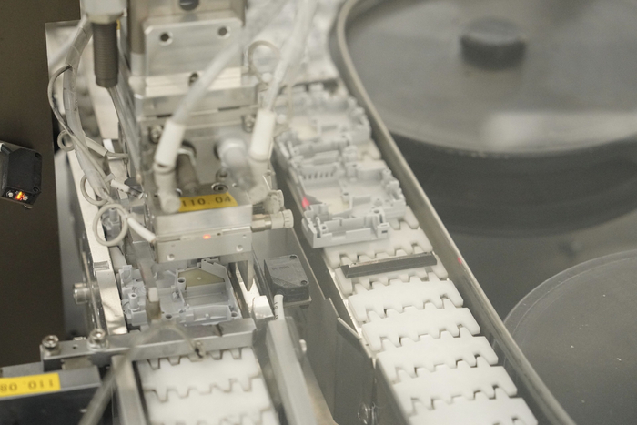 图为柔性生产线