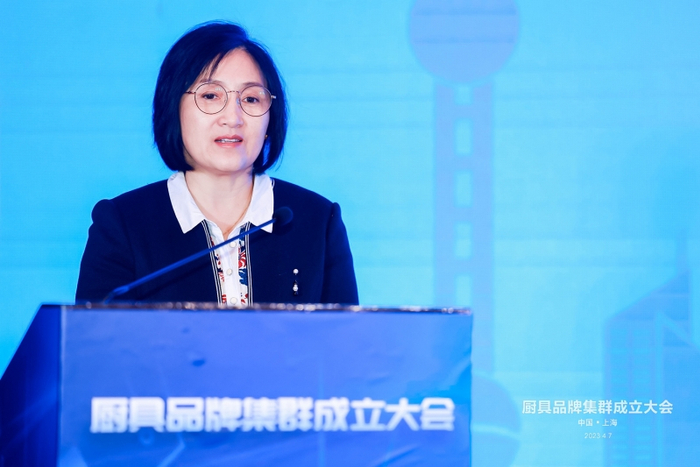 中国品牌建设促进会专家委员会副主任委员、厨具品牌集群首席专家、原国家市场监管总局认可与检验检测监督管理司司长董乐群