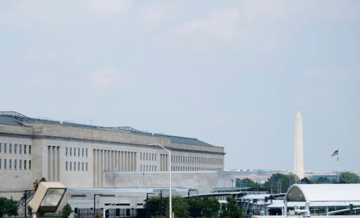 这是2021年8月26日在美国弗吉尼亚州阿灵顿拍摄的五角大楼。新华社记者 刘杰 摄