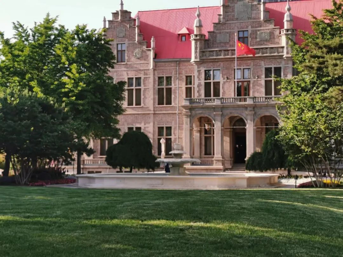 位于东交民巷的紫金宾馆（比利时使馆旧址）