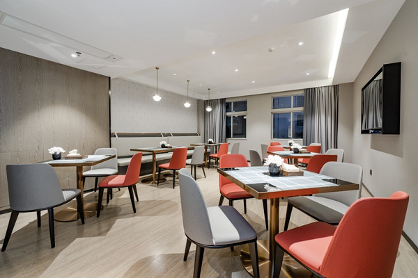 柏曼酒店梧州市政广场店