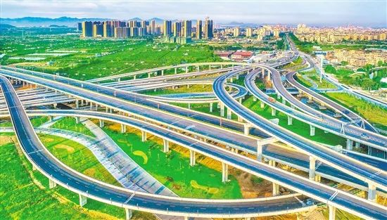 △江门大道东甲立交。陈立武 摄