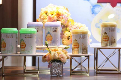 最新的惠氏启赋未来是所有婴幼儿配方奶粉中HMO添加最多种、含量更高的卓越产品。