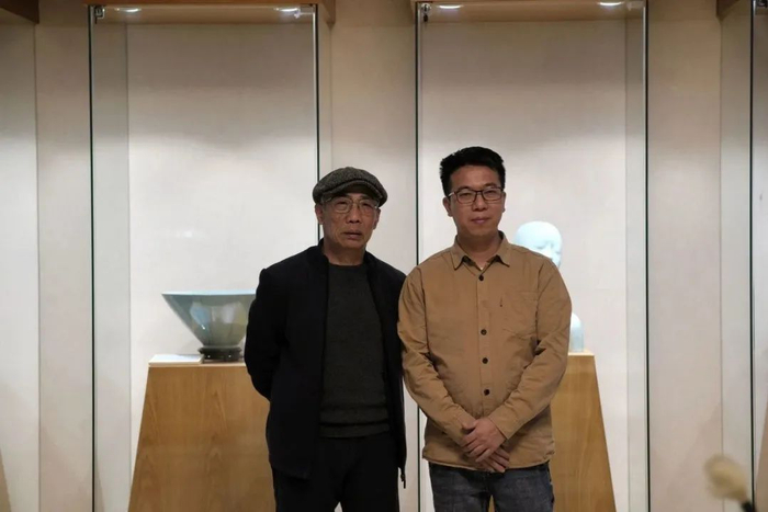 郑原斌与师傅董炳华大师