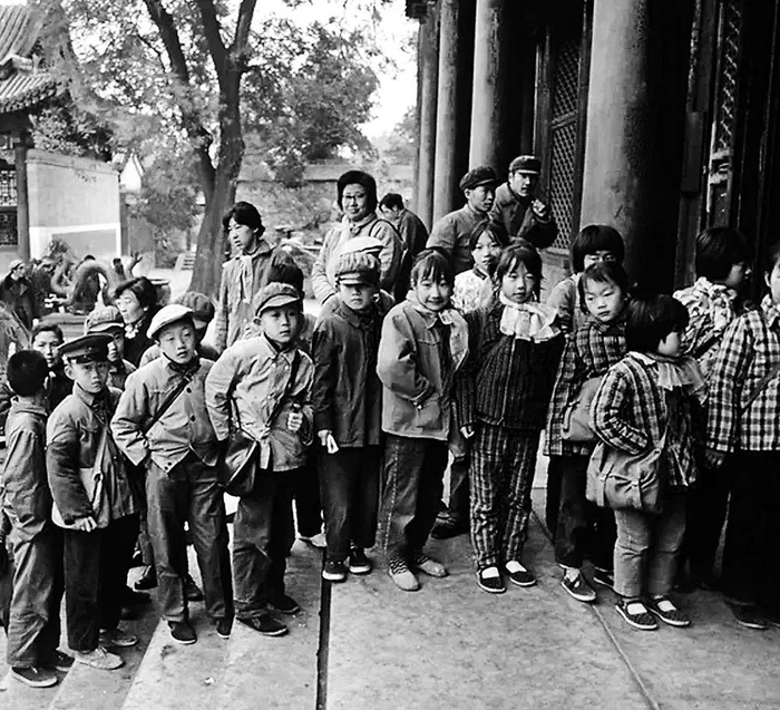     1978年的孩子，见证并建设着45年后今天的重庆。