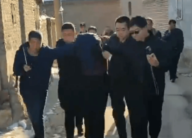     打开网易新闻 查看精彩图片    