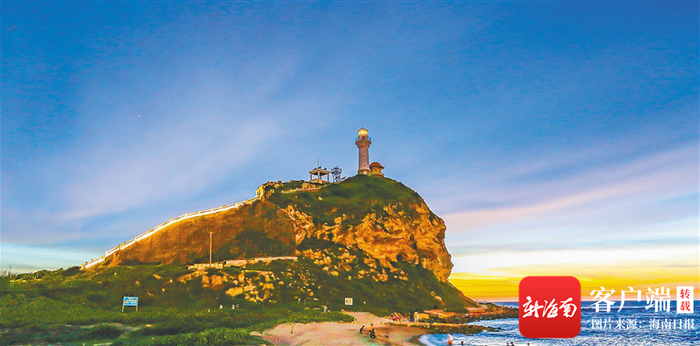 东方鱼鳞洲日落美景醉游人。记者 陈元才 摄