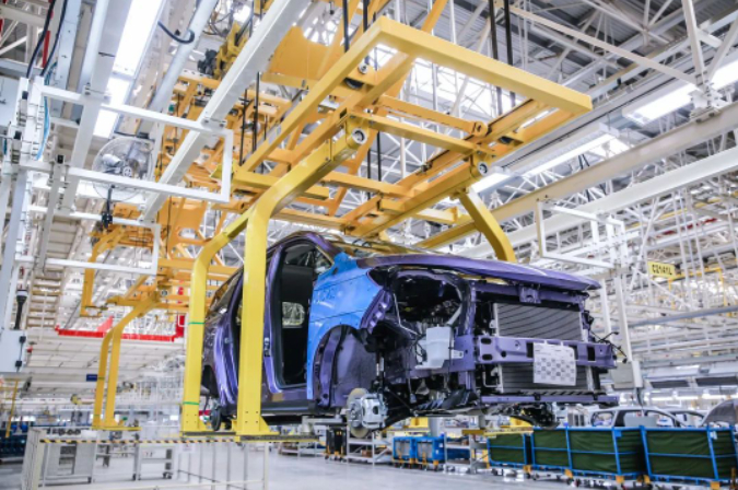 上汽大通汽车有限公司南京分公司生产车间。