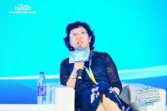 广东教育出版社国家课程事业部总监张翠君