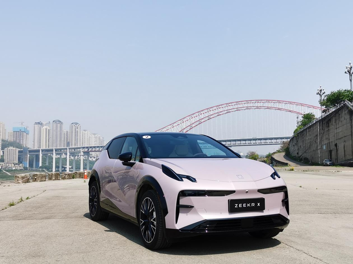 极氪X。 华龙网-新重庆客户端 杨翔然 摄