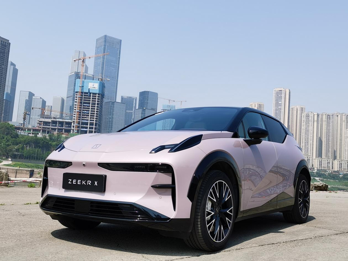 极氪X。 华龙网-新重庆客户端 杨翔然 摄