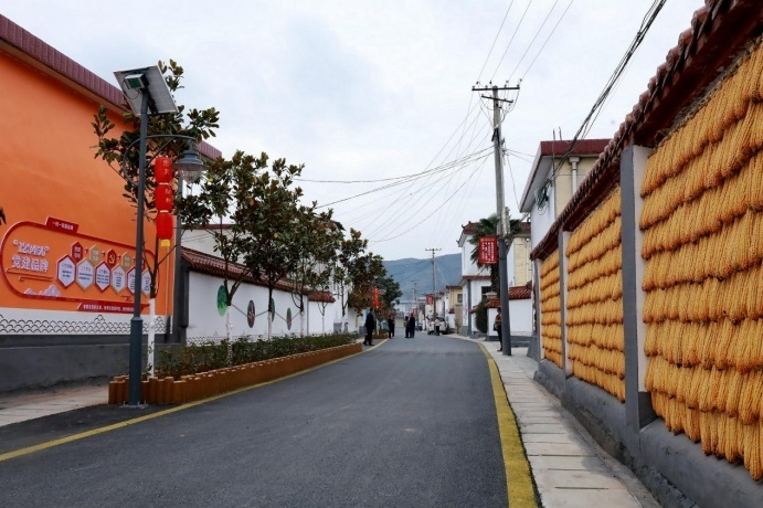 　　乡村面貌换新颜 宋海涛 摄