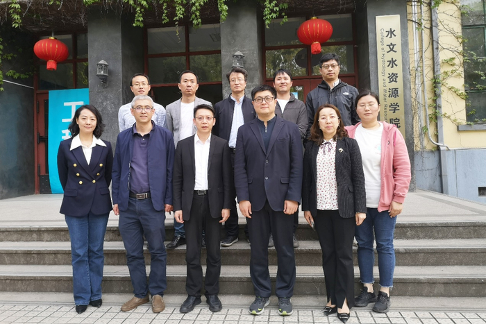 沈寓实董事长一行赴河海大学考察签约