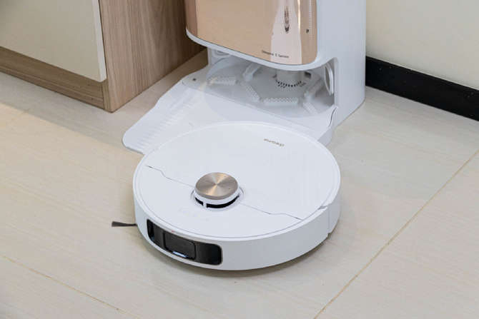 　　追觅 S20 Pro 扫地机器人