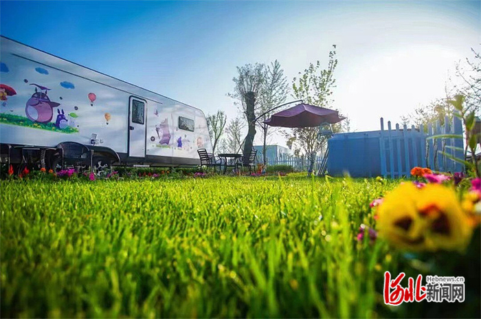 北李庄村的水岸潮白房车营地。 河北日报通讯员 刘 欢摄