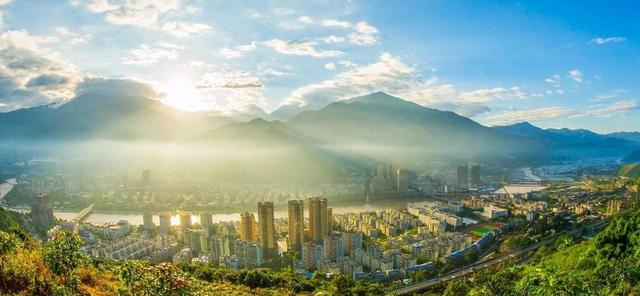 米易县城 米易融媒供图