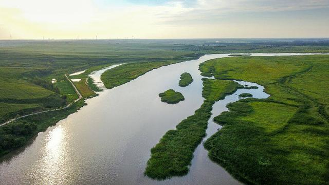 辽河神龙湾航拍（法库宣 摄）