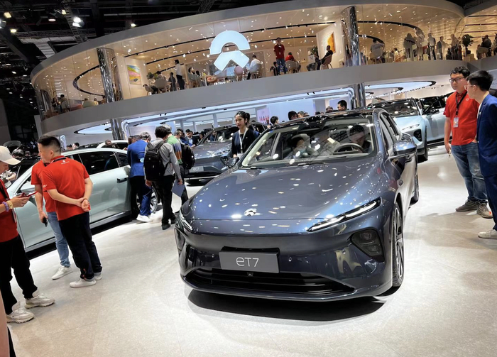 2023款蔚来ET7，时代财经摄