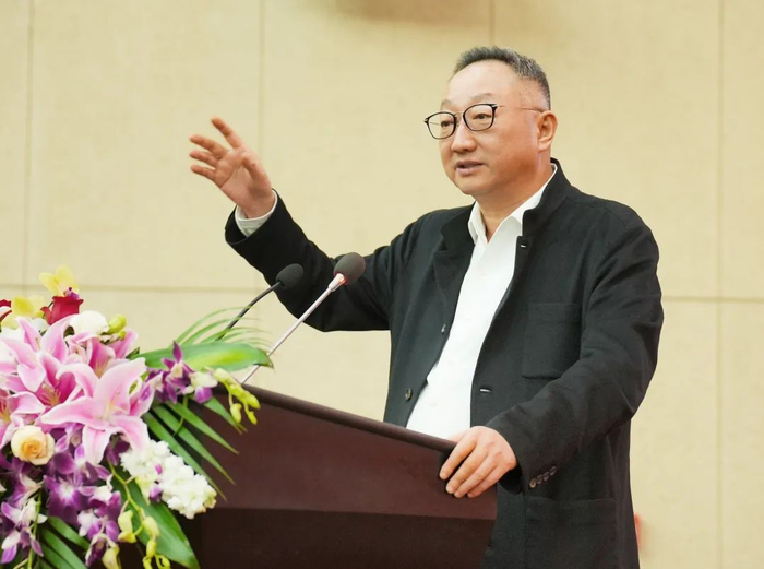 袁亚非，图源：三胞集团官微